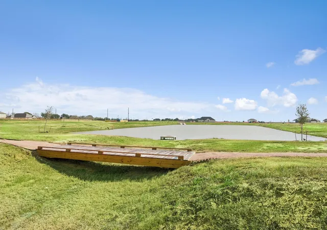 Homes for sale in Sealy, TX | 301 Boulden Ct, Sealy, TX 77474 | MLS# 82933785