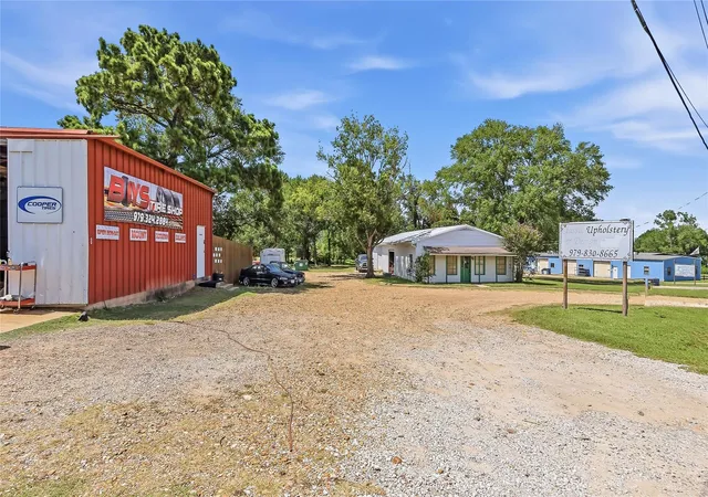 21st image of 1301 Hwy 105, Brenham, TX 77833 | MLS# 8246719