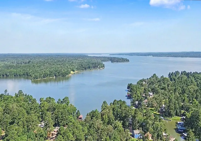 5th image of 20 Lower Cove Dr, Pointblank, TX 77364 | MLS# 51080898