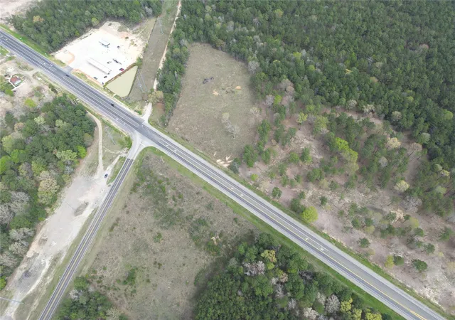 2nd image of 8576 Us  Hwy 190 W, Livingston, TX 77351 | MLS# 35748606