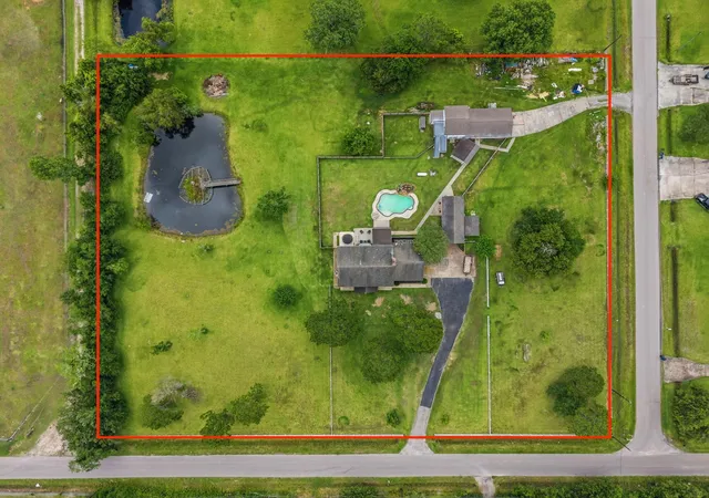 48th image of 7009 Avenue R, Santa Fe, TX 77510 | MLS# 3965458