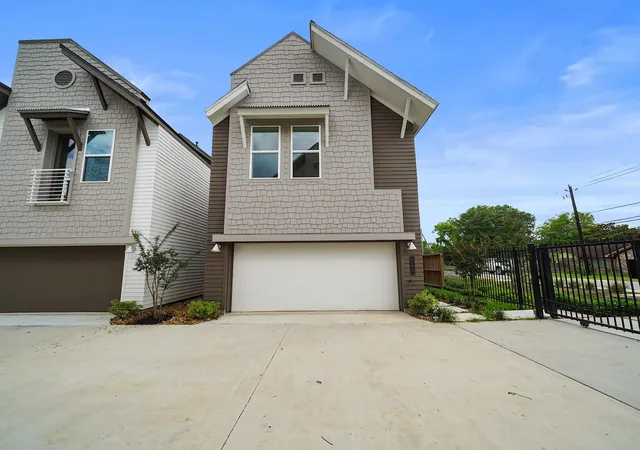 Photo 1 of Single family home for sale at 7504 Carver Rd #B, Houston, TX 77088 | MLS# 82798829 | Listing updated on 2026-07-08