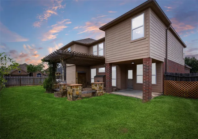 4th image of 6410 Hardwood Dale Way Dr, Humble, TX 77338 | MLS# 77448896