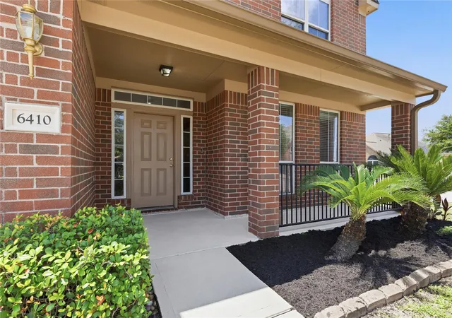 5th image of 6410 Hardwood Dale Way Dr, Humble, TX 77338 | MLS# 77448896