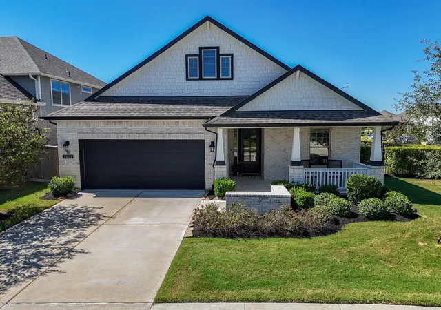 Photo 2 of Single family home for sale at 21022 Sunny Ravine Dr, Cypress, TX 77433 | MLS# 13104808 | Listing updated on 2026-09-11