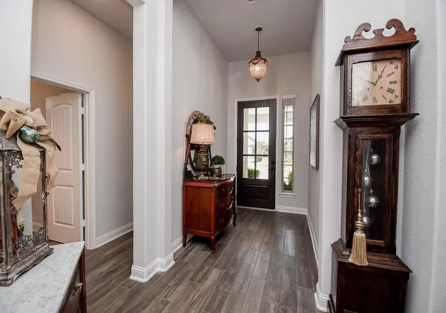 Photo 4 of Single family home for sale at 21022 Sunny Ravine Dr, Cypress, TX 77433 | MLS# 13104808 | Listing updated on 2026-09-11