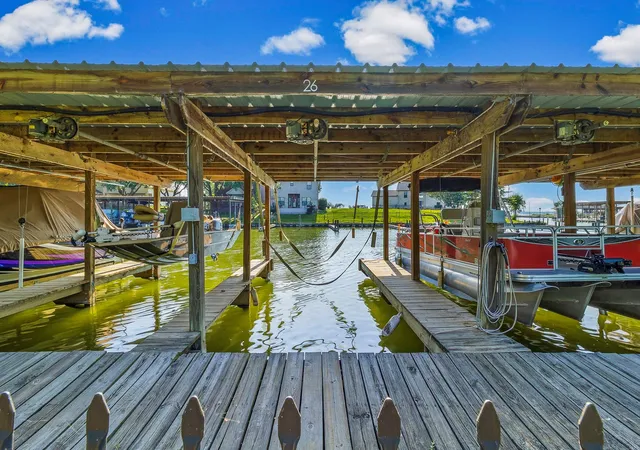 Photo 3 of Single family home for sale at 185 Bayview Ln, Livingston, TX 77351 | MLS# 81520335 | Listing updated on 2026-08-20