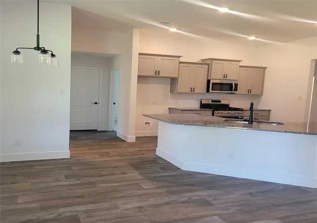 4th image of 4415 Karam Landing, Dickinson, TX 77539 | MLS# 60844797