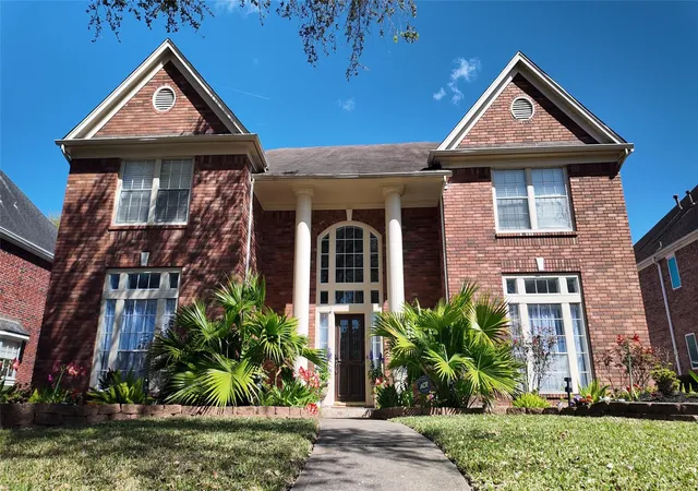 1st image of 2434 Pebble Beach Dr, League City, TX 77573 | MLS# 9888834