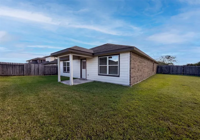 Single family home for sale at 8126 Gambrel Way, Rosharon, TX 77583 | MLS# 26169957 | Listing updated on 2026-10-06