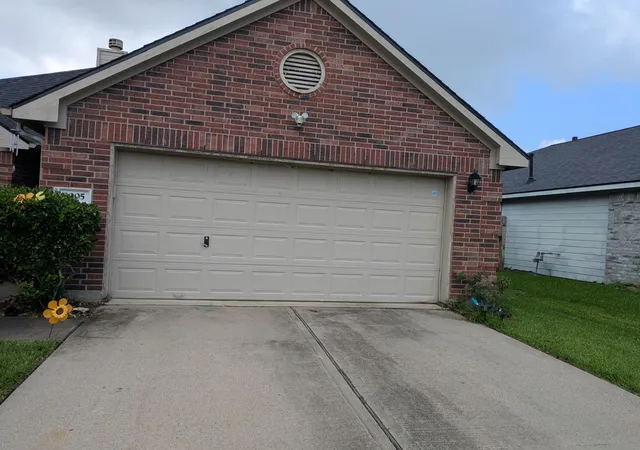 Photo 3 of Single family home for sale at 8005 Big Oak Dr, Texas City, TX 77591 | MLS# 68618106 | Listing updated on 2026-08-12