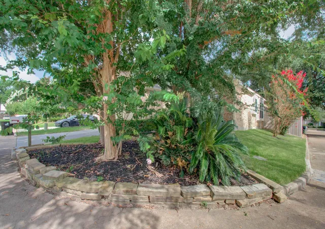 Photo 3 of Single family home for sale at 4444 Victory Dr #30, Houston, TX 77088 | MLS# 76634300 | Listing updated on 2026-08-09