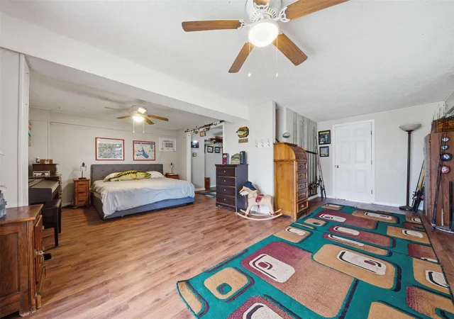 2nd image of 2 S Sandpiper St, La Marque, TX 77568 | MLS# 14851493
