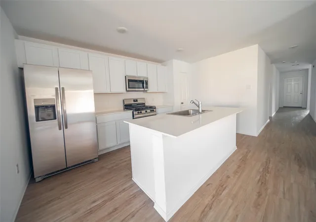 Photo 4 of Single family home for sale at 9530 Brookside Point Dr, Baytown, TX 77521 | MLS# 69498749 | Listing updated on 2026-08-31