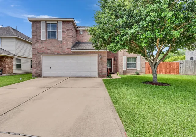 Photo 1 of Sale Pending at 5302 Rio Ramos St, Rosharon, TX 77583 | MLS# 90315803 | Listing updated on 2026-09-01
