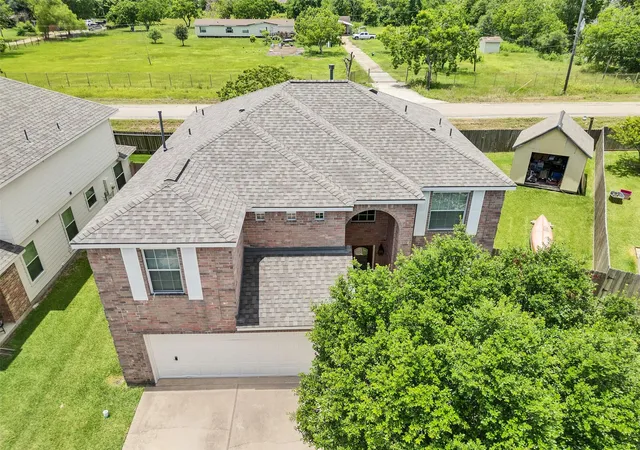 Photo 4 of Sale Pending at 5302 Rio Ramos St, Rosharon, TX 77583 | MLS# 90315803 | Listing updated on 2026-09-01
