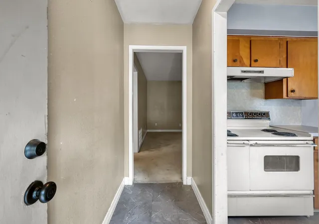 Photo 3 of Single family home for sale at 405 Wilson Rd, Conroe, TX 77301 | MLS# 57397919 | Listing updated on 2026-09-03