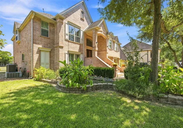 Photo 2 of Single family home for sale at 1914 Kingsmill Ln, Richmond, TX 77406 | MLS# 3171161 | Listing updated on 2026-10-03