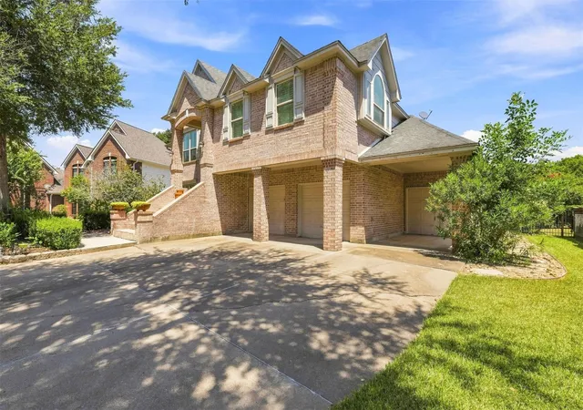 Photo 3 of Single family home for sale at 1914 Kingsmill Ln, Richmond, TX 77406 | MLS# 3171161 | Listing updated on 2026-10-03