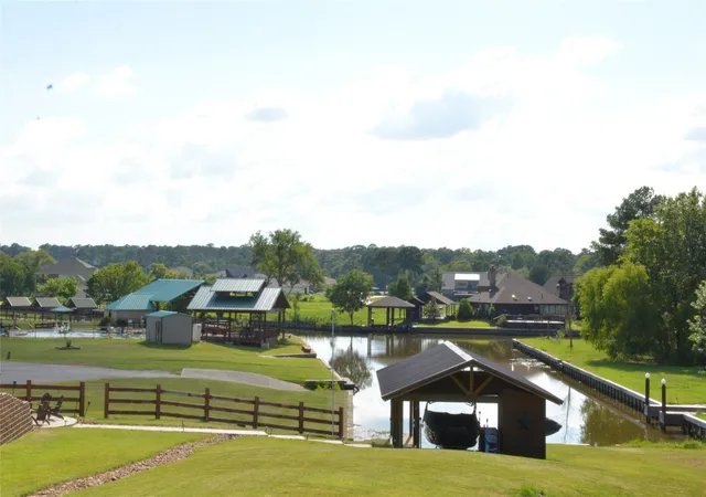 Land for sale at 82 Hillsborough Dr, Huntsville, TX 77340 | MLS# 17449613
