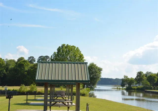 Photo 8 of Land for sale at 82 Hillsborough Dr, Huntsville, TX 77340 | MLS# 17449613 | Listing updated on 2026-07-22