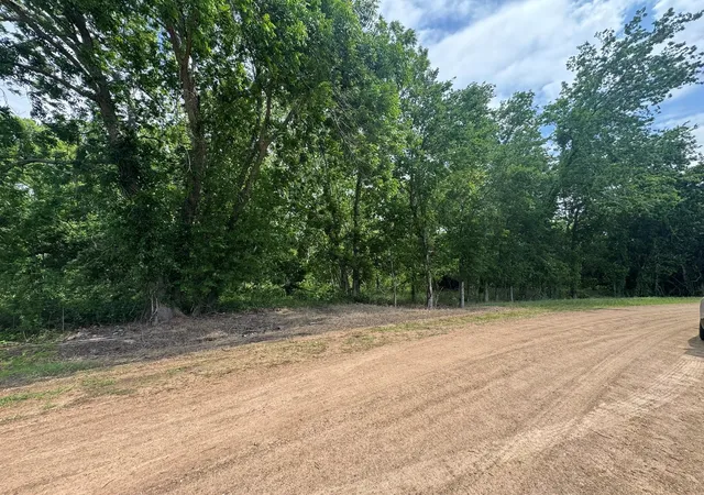 Photo 1 of Sale Pending at 214 County Rd 230, Wharton, TX 77488 | MLS# 2205783 | Listing updated on 2026-09-08