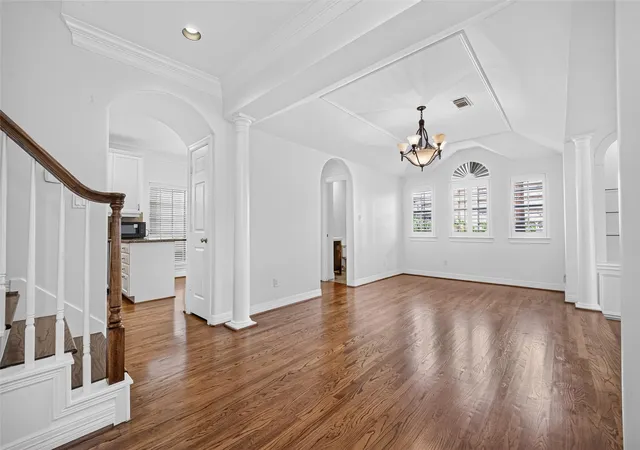 Photo 1 of Townhouse for sale at 5202 Sagecircle St S, Houston, TX 77056 | MLS# 72584684 | Listing updated on 2026-09-17