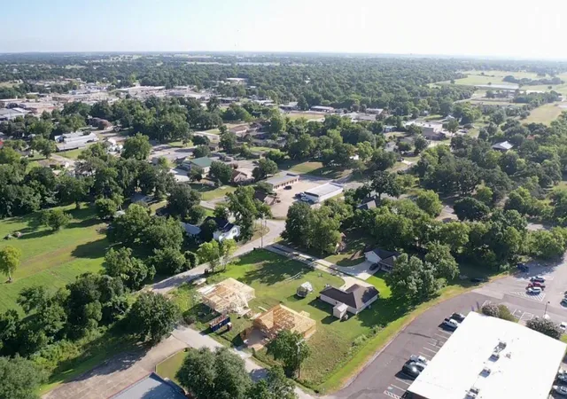 Homes for sale in Madisonville, TX | 807 W State St, Madisonville, TX 77864 | MLS# 10050817