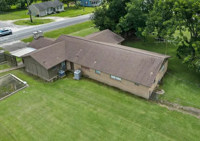 Homes for sale in Anahuac, TX | 1404 S Main St, Anahuac, TX 77514 | MLS# 68208989