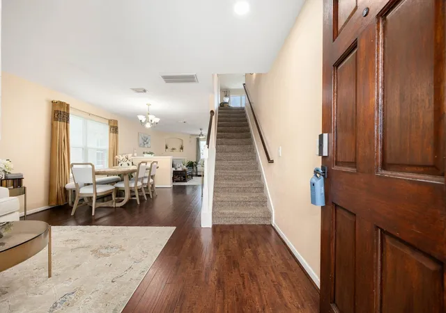 2nd image of 19135 Royal Isle Dr, Tomball, TX 77375 | MLS# 55227124
