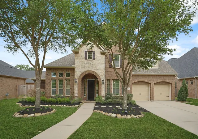 2nd image of 13703 Oak Harbor Bnd, Cypress, TX 77429 | MLS# 74968851
