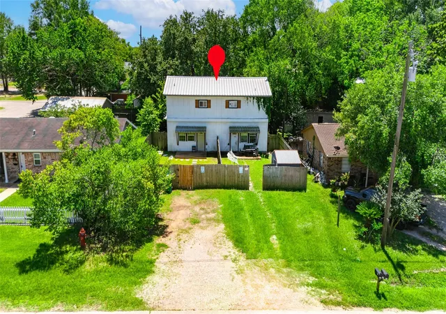 1st image of 201 W Mink St, Willis, TX 77378 | MLS# 16997080