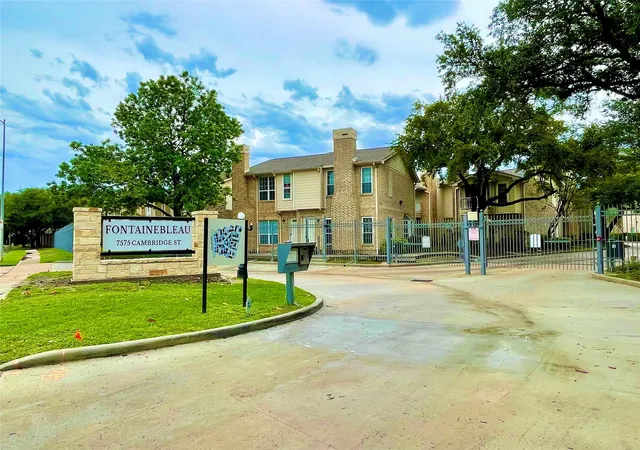 Photo 3 of Condo for sale at 7575 Cambridge St #502, Houston, TX 77054 | MLS# 48356647 | Listing updated on 2026-09-22