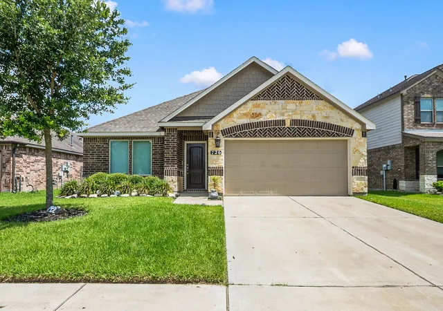 1st image of 726 Rim Water Dr, Alvin, TX 77511 | MLS# 28579392