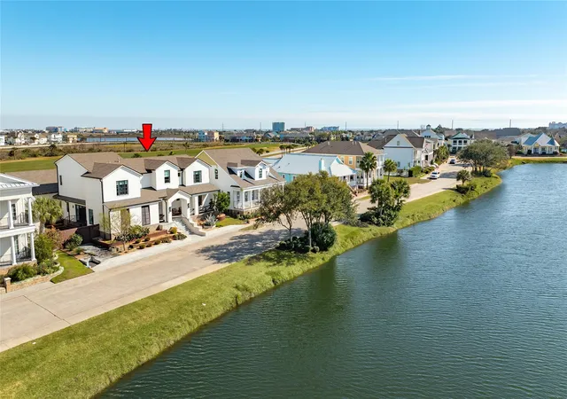 2nd image of 117 Island Psge, Galveston, TX 77554 | MLS# 86200816