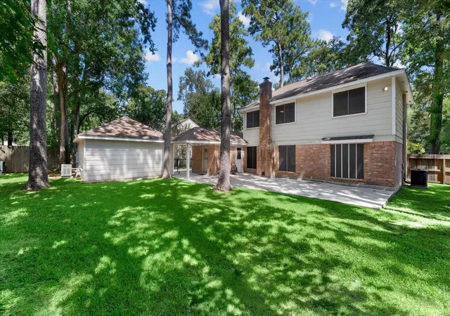 Photo 3 of Sale Pending at 2022 Grv Lake Dr, Kingwood, TX 77339 | MLS# 55787962 | Listing updated on 2026-09-18
