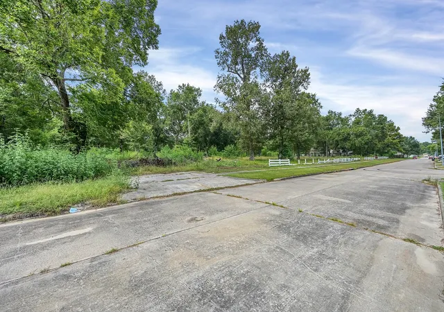3rd image of 0 Silver Maple Dr, Huffman, TX 77336 | MLS# 90480905