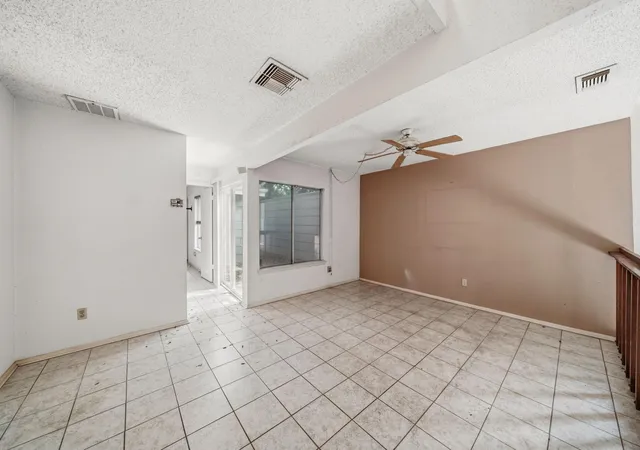 2nd image of 12918 Wirevine Ln, Houston, TX 77072 | MLS# 86165374