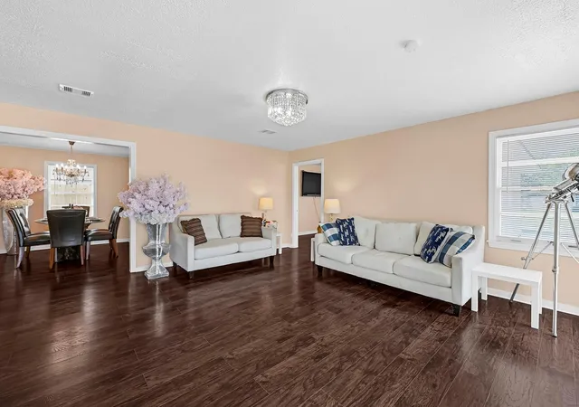 Photo 3 of Single family home for sale at 1603 5Th Ave N, Houston, TX 77590 | MLS# 58696650 | Listing updated on 2026-09-01