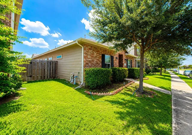 Photo 2 of Single family home for sale at 7306 Granite Ter Ln, Houston, TX 77083 | MLS# 67857391 | Listing updated on 2026-07-15