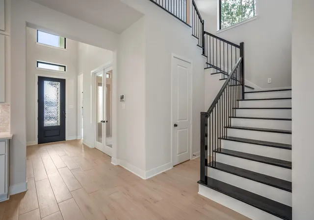 Photo 3 of Single family home for sale at 17206 Blooming Suzans Ln, Conroe, TX 77302 | MLS# 7757472 | Listing updated on 2026-07-27