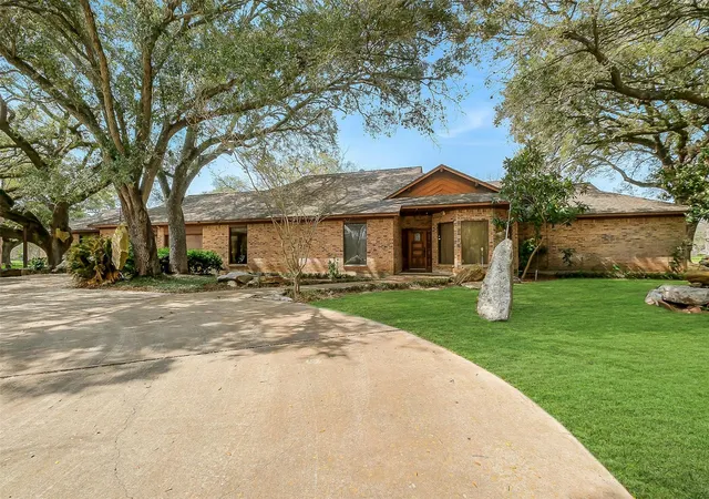 Photo 1 of Single family home for sale at 5400 Mimosa Ln, Richmond, TX 77406 | MLS# 61161167 | Listing updated on 2026-08-20