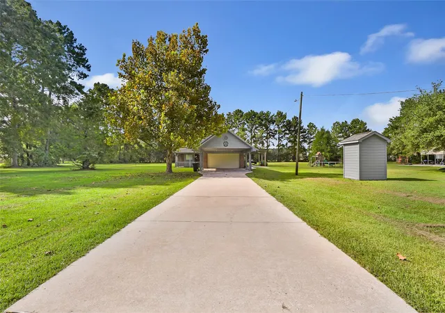 Photo 3 of Single family home for sale at 1415 County Road 2291, Cleveland, TX 77327 | MLS# 46370941 | Listing updated on 2026-09-15