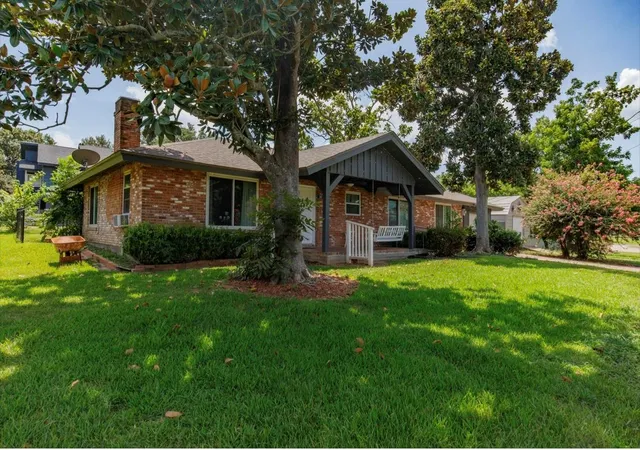 1st image of 30 Terrace Dr, Point Blank, TX 77364 | MLS# 10575405