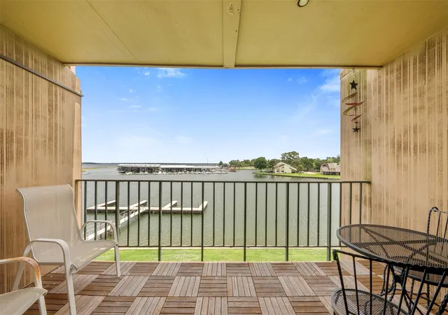 4th image of 12600 Melville Dr, Montgomery, TX 77356