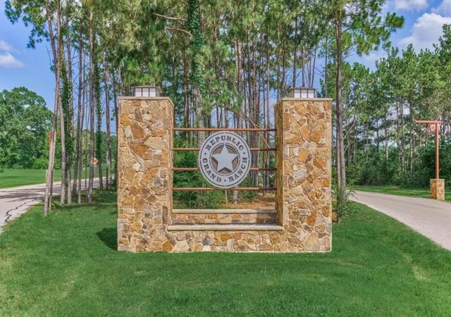 Land for sale at 15940 Forest Grv Dr, Willis, TX 77378 | MLS# 25017180