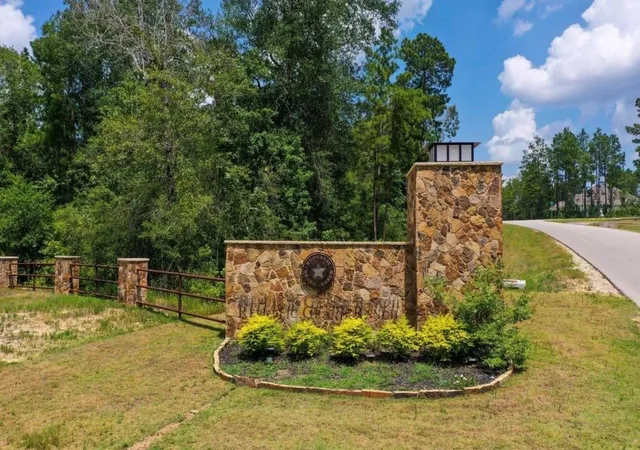 Photo 2 of Land for sale at 15940 Forest Grv Dr, Willis, TX 77378 | MLS# 25017180 | Listing updated on 2026-09-21