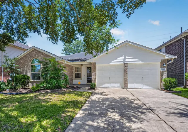 1st image of 4615 Hardwood Glen Dr, Fresno, TX 77545 | MLS# 13364910
