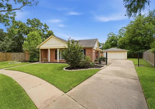 2nd image of 16346 Havenpark Ct, Houston, TX 77059 | MLS# 45095541