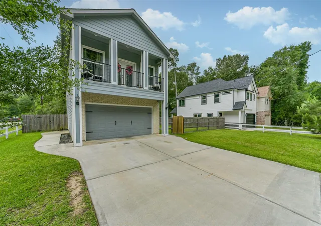 2nd image of 725 Magnolia Point Dr, Huffman, TX 77336 | MLS# 82670481